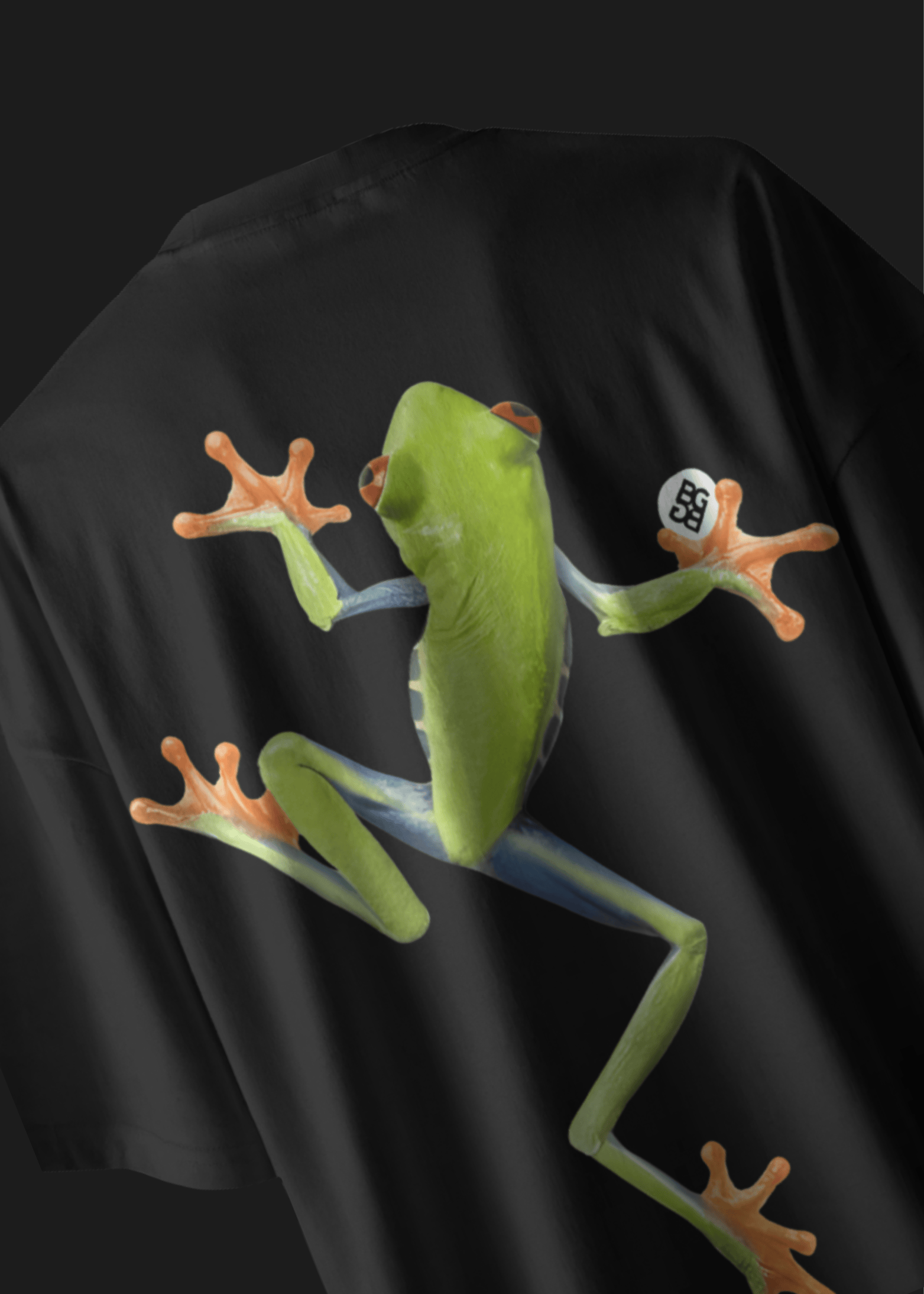 BLACK GRAPHIC FROG T-SHIRT