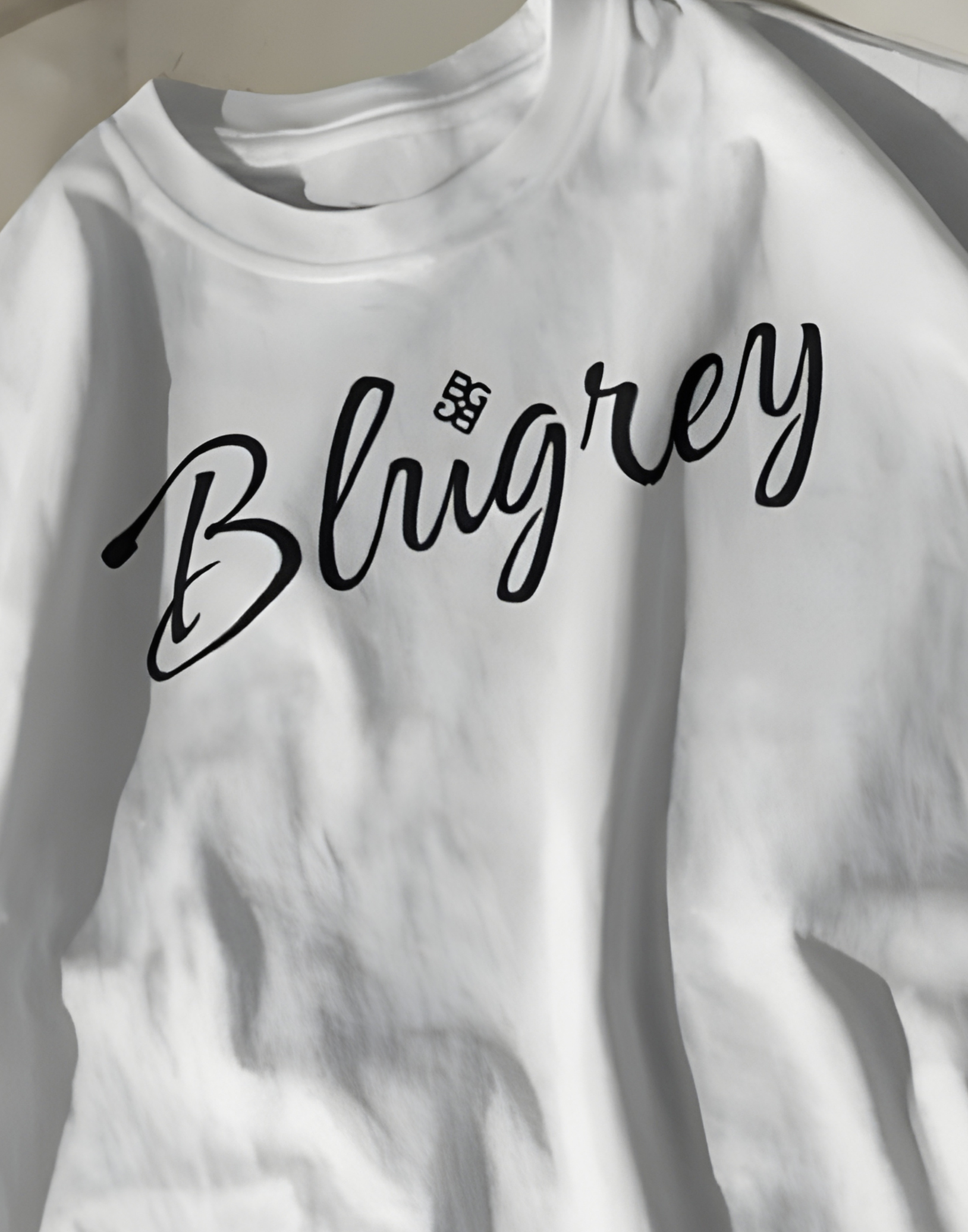 PYRAMID RISE OVERSIZED T-SHIRT